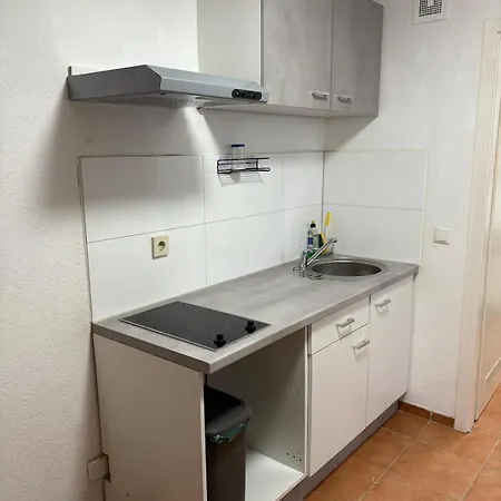 Zentrales Ruhiges Im Hinterhaus *